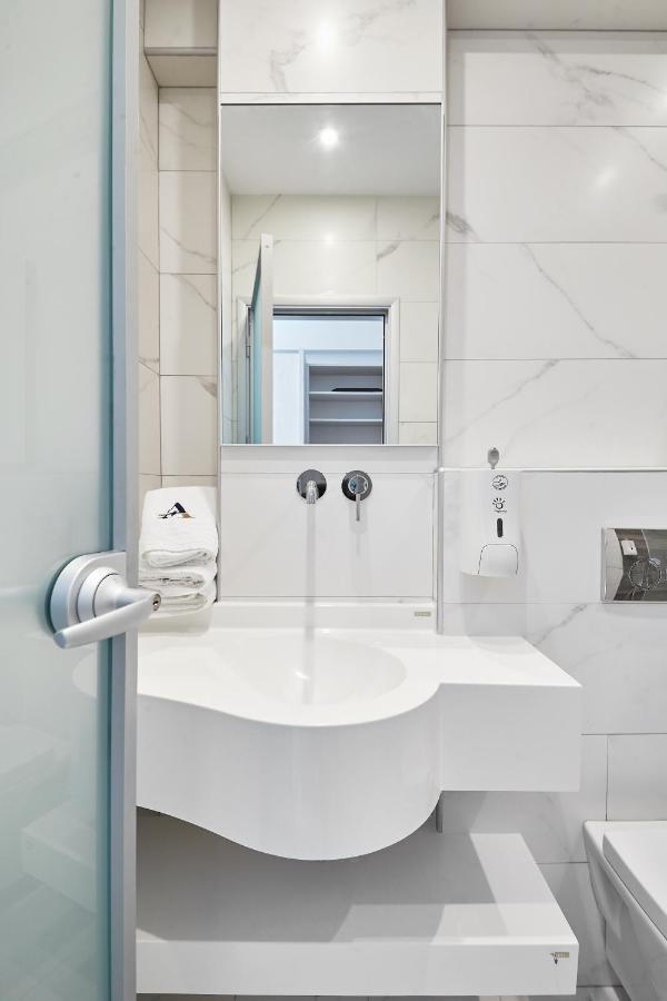 Albatros Suites Nea Vrasna Ngoại thất bức ảnh