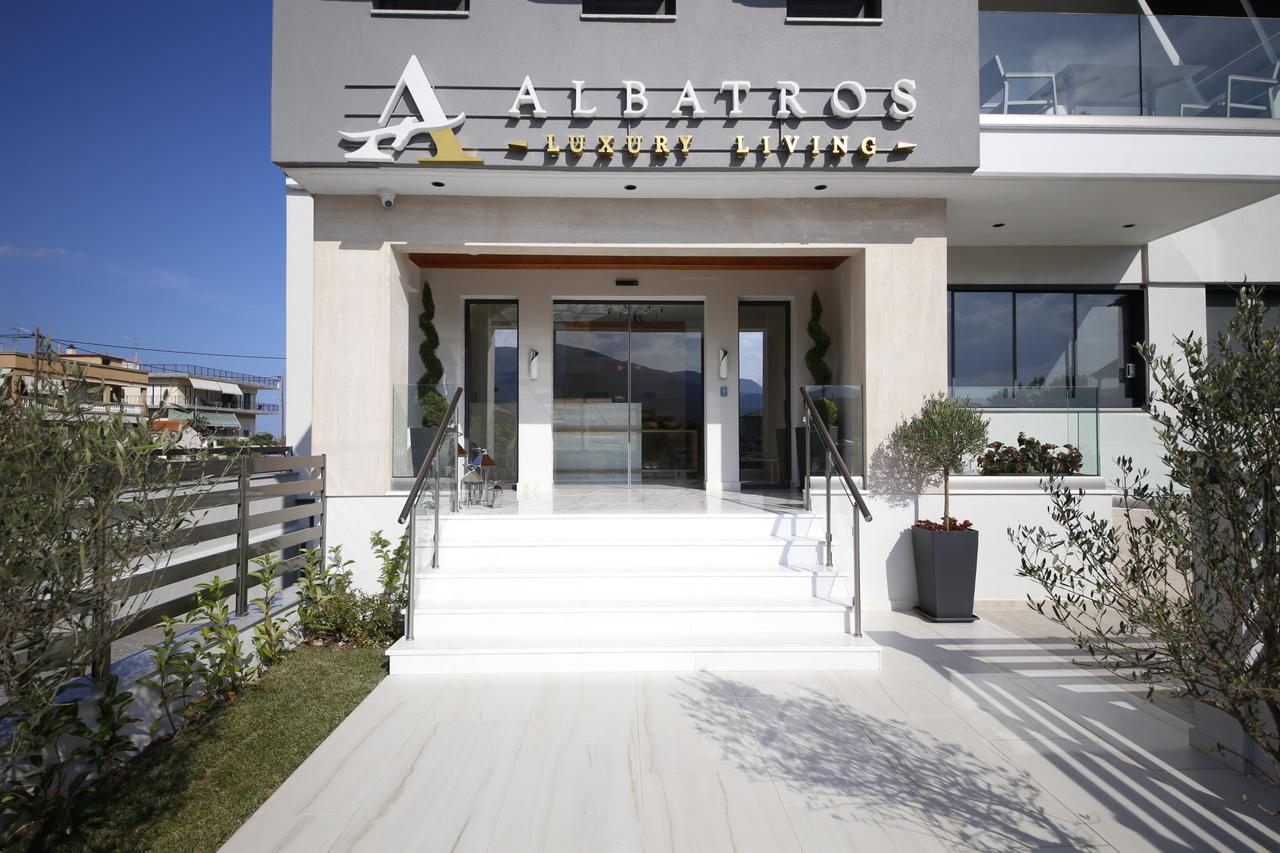 Albatros Suites Nea Vrasna Ngoại thất bức ảnh