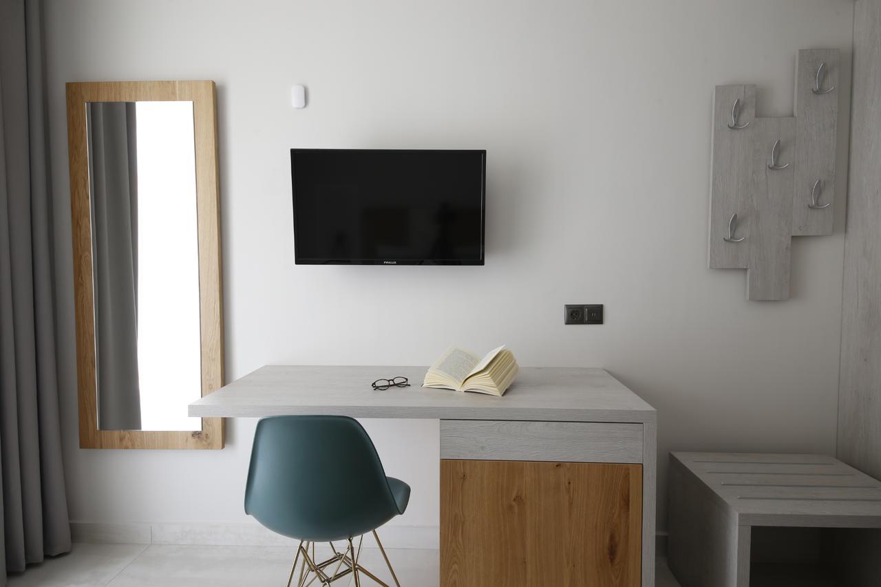 Albatros Suites Nea Vrasna Ngoại thất bức ảnh