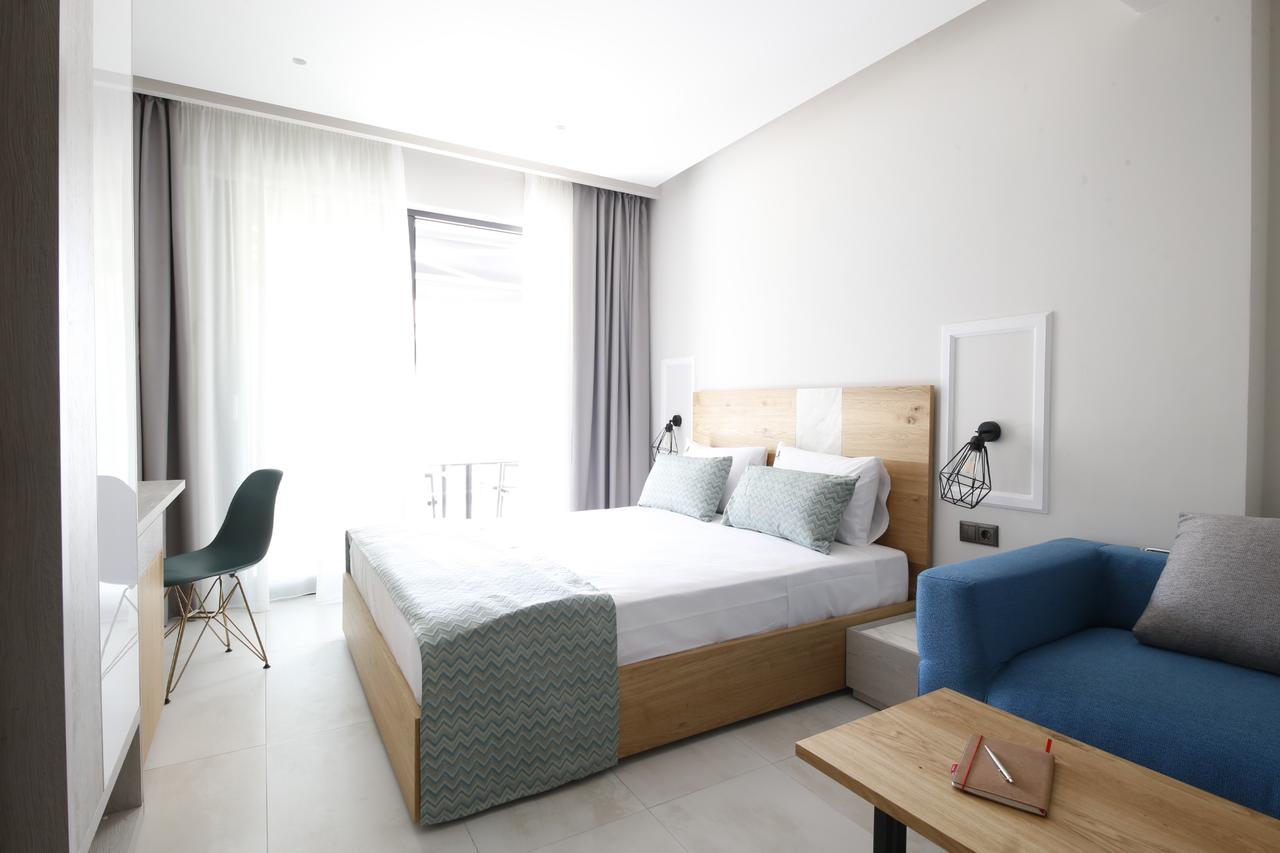 Albatros Suites Nea Vrasna Ngoại thất bức ảnh