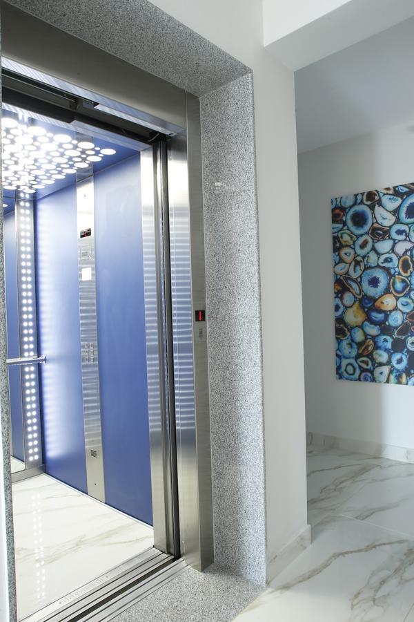Albatros Suites Nea Vrasna Ngoại thất bức ảnh