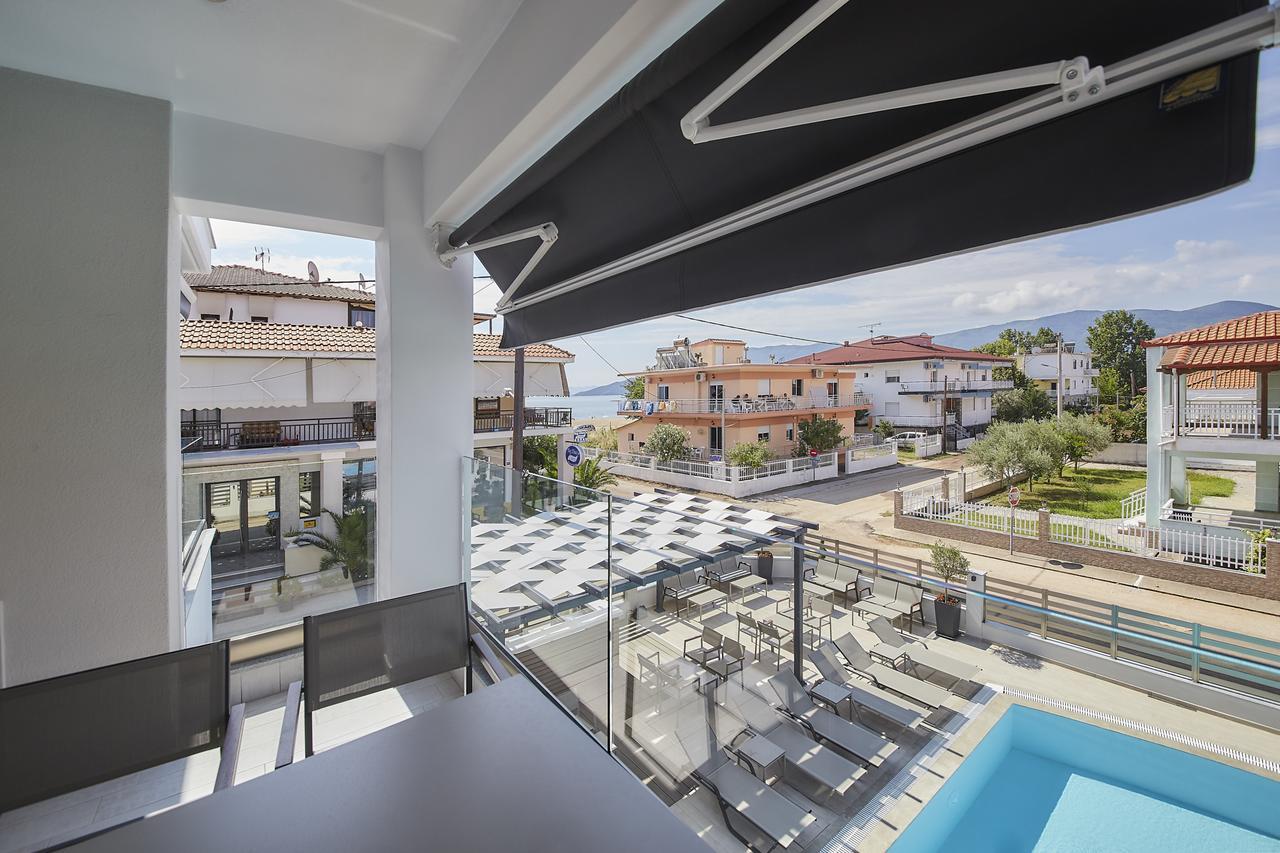 Albatros Suites Nea Vrasna Ngoại thất bức ảnh