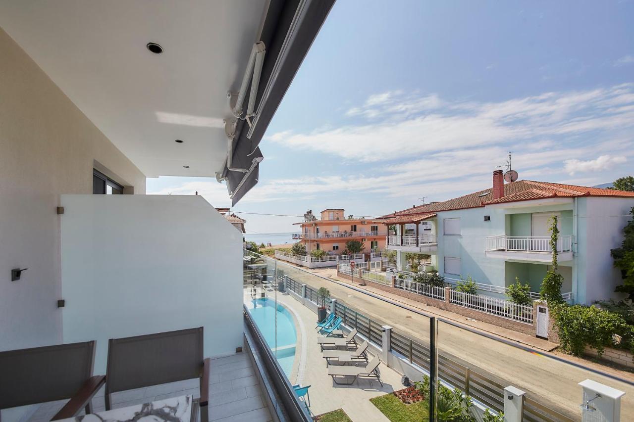 Albatros Suites Nea Vrasna Ngoại thất bức ảnh