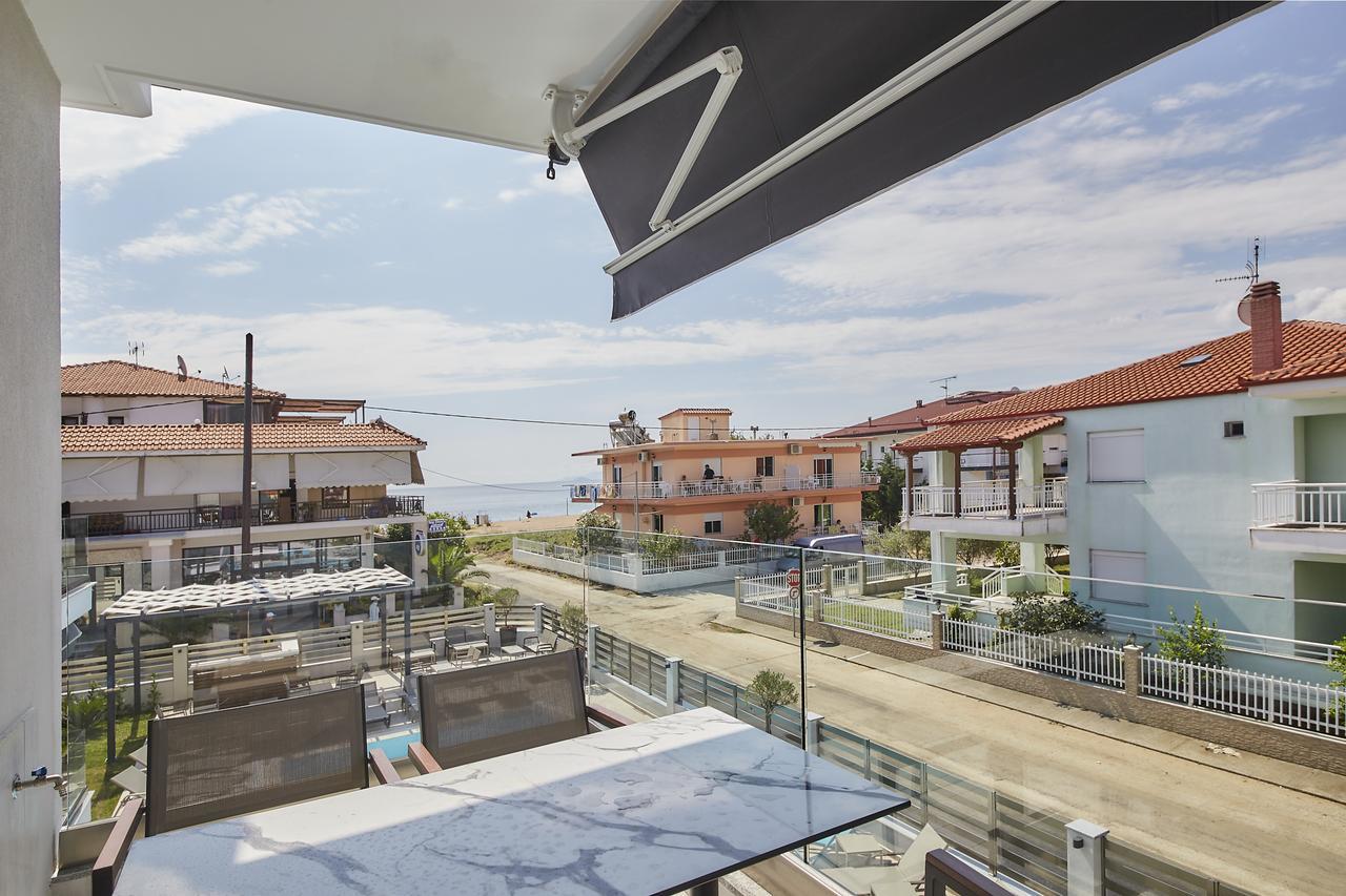 Albatros Suites Nea Vrasna Ngoại thất bức ảnh