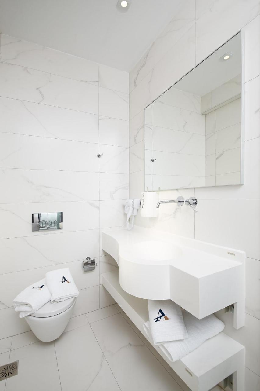 Albatros Suites Nea Vrasna Ngoại thất bức ảnh