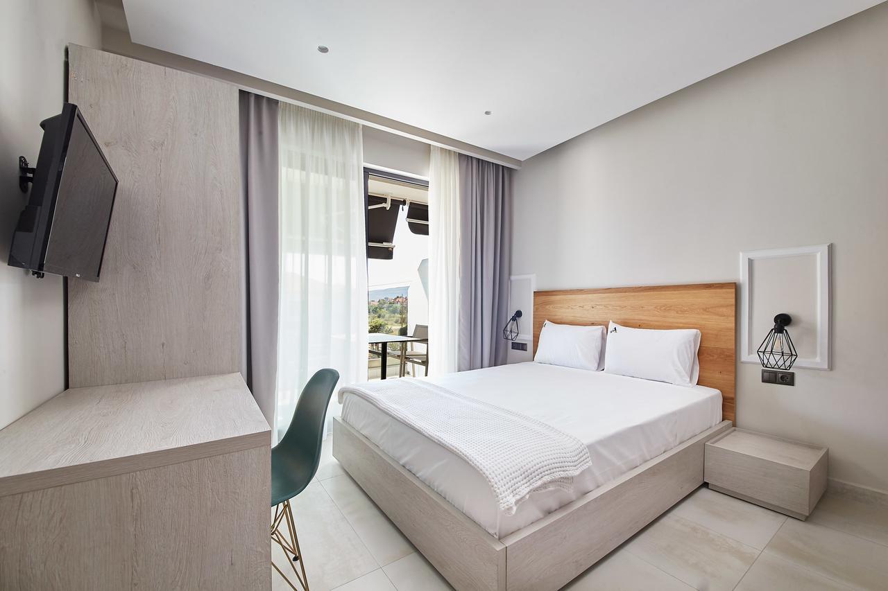 Albatros Suites Nea Vrasna Ngoại thất bức ảnh