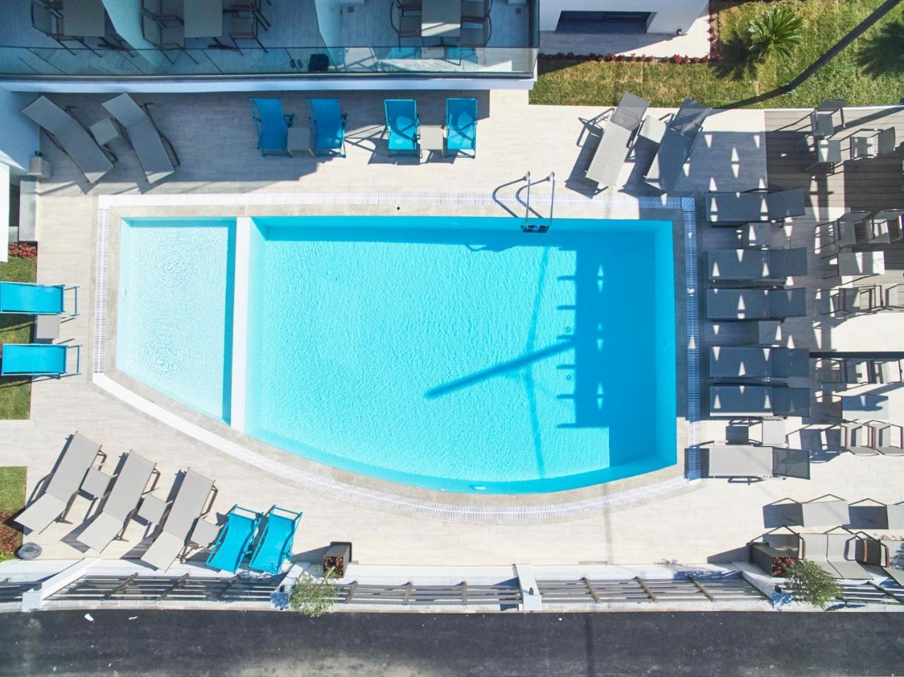 Albatros Suites Nea Vrasna Ngoại thất bức ảnh